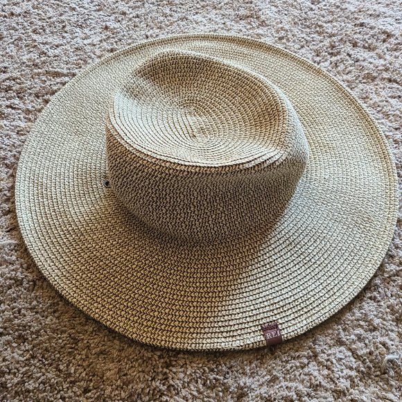 REI Accessories - REI Packable Brim Hat Made from Paper Color Tan